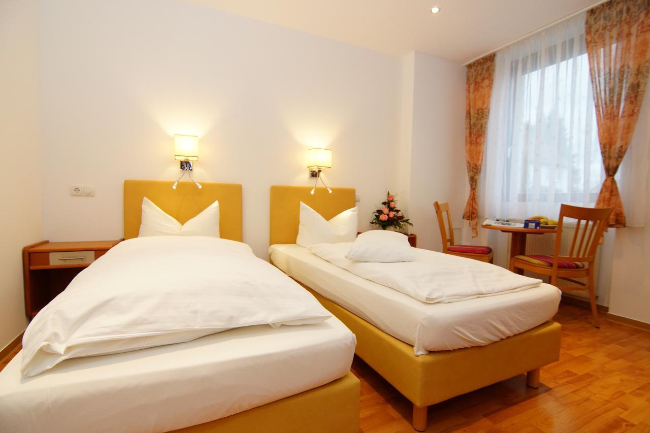 Hotel Spitzenpfeil Michelau in Oberfranken Exterior foto